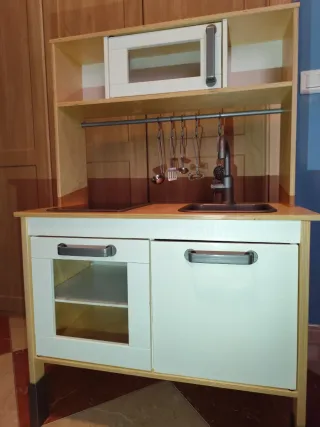 Cocinita Ikea con accesorios