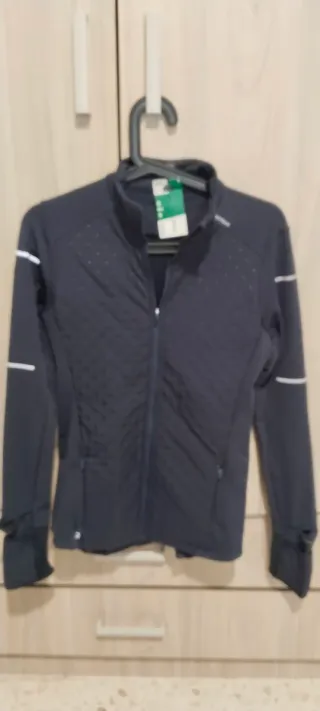 Chaqueta running mujer negra