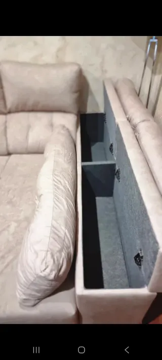 Sofá modular L 2.40m x 1.60m