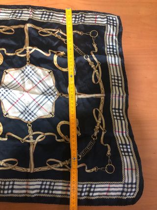 Foulard Burberry in pura seta vintage