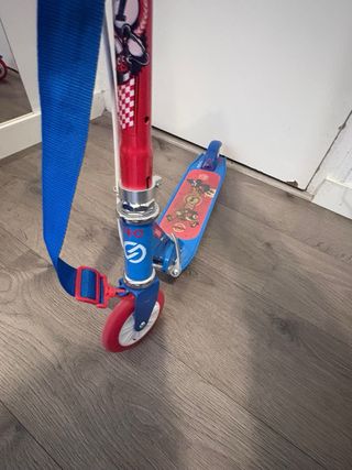 Patinete infantil Oxelo azul y rojo