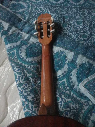 Guitarra Admira Alba 3/4 con funda