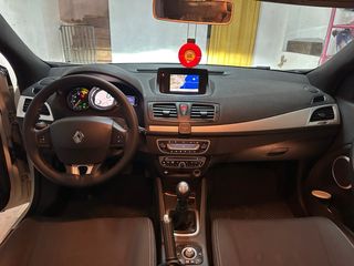 Renault Megane sport tourer