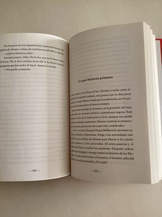 Reina Roja / Red Queen (LA TRILOGÍA REINA ROJA)...