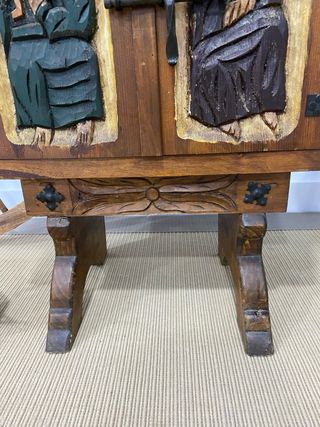 Mueble rústico vintage madera tallada