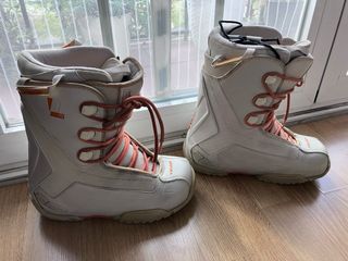 Tabla Snowboard Nidecker más botas Head