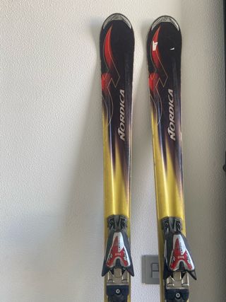 Esquís Nordica 162cm