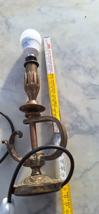 Lampada da tavolo vintage ottone