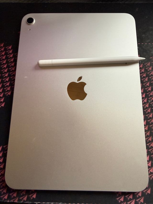 iPad A16 128GB WiFi Plateado + Funda