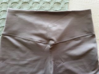 Mallas deportivas Nike grises