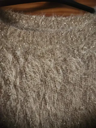 Jersey beige con hilos dorados