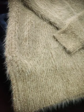 Jersey beige con hilos dorados