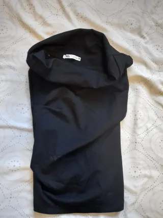 Top Zara Negro sin Tirantes