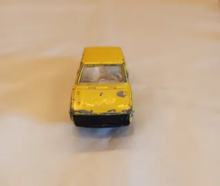 Coche Mira seat 131 E