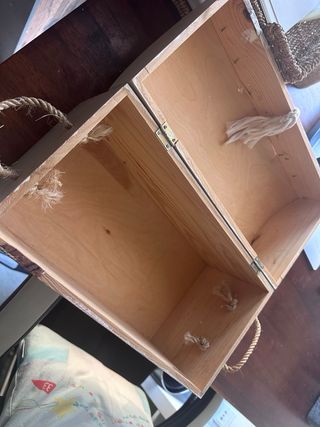 Baúl infantil pintado a mano