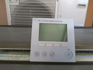 Aire acondicionado 10.000 frigorias Mitsubishi,