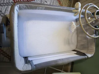 Cuna colecho Chicco Next2Me Magic EVO cómo nueva