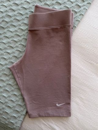 Mallas cortas deportivas Nike Nude