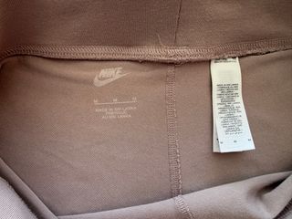 Mallas cortas deportivas Nike Nude