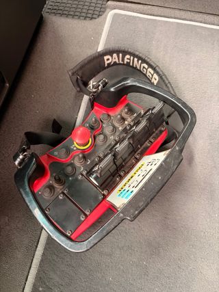 Camión MAN 26.440 con grúa Palfinger