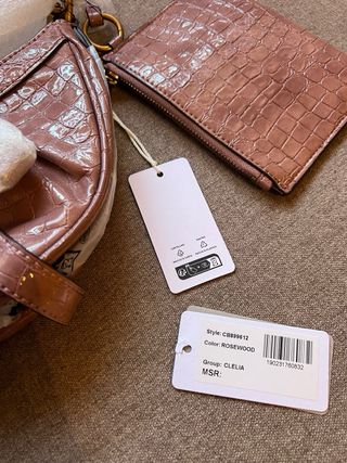 Bolso Guess Rosado Cocodrilo