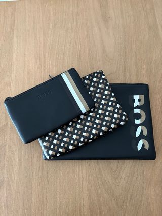 Juego 3 neceseres Boss