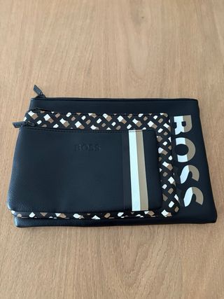 Juego 3 neceseres Boss