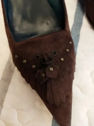 Zapatos de tacón marrones