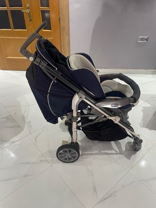 Carro de bebé con capazo