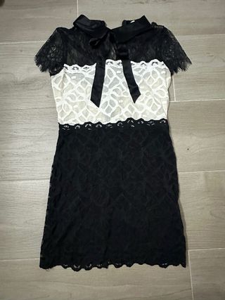 Vestido Sandro encaje negro y blanco