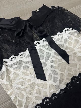 Vestido Sandro encaje negro y blanco