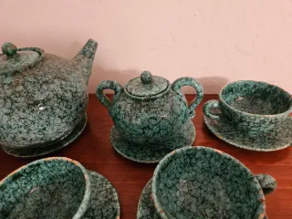 Antiguo juego de té cerámica verde