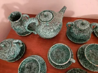 Antiguo juego de té cerámica verde