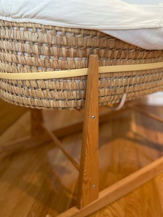 Moisés mimbre y madera