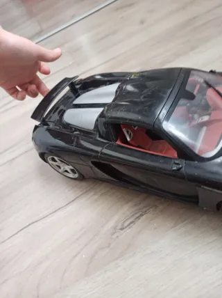 Porsche con alerón retráctil