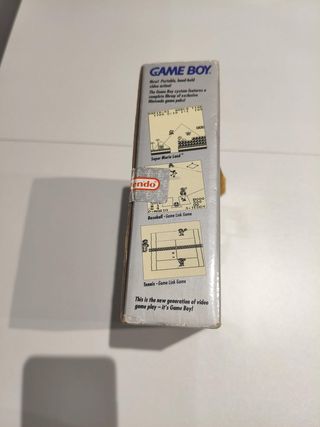 Nintendo Game Boy DMG-01 con caja