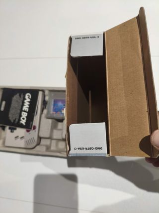Nintendo Game Boy DMG-01 con caja