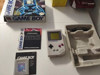 Nintendo Game Boy DMG-01 con caja
