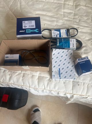 Kit distribución completo Ford 2 631 801 V-Belt