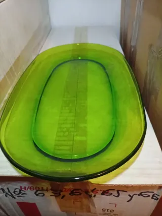 Vajilla de cristal verde