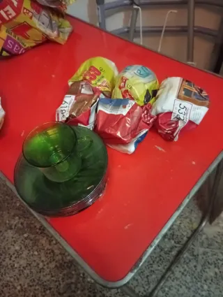 Vajilla de cristal verde