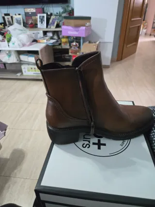 Botines de piel marrones mujer