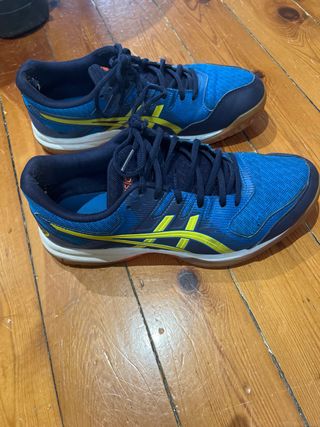 Deportivas Asics Azules y Amarillas