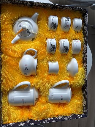 Vajilla asiática de porcelana