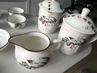 Vajilla asiática de porcelana