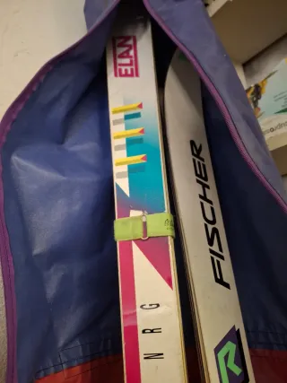 Bolsa de esquí. Pareja de tablas con fijaciones