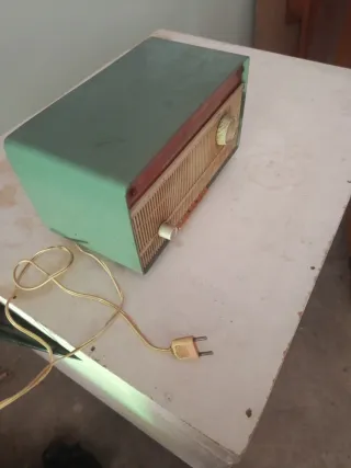 Radio Philips Antigua. Precio a convenir