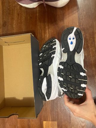 New Balance 530 Blanco/Plata