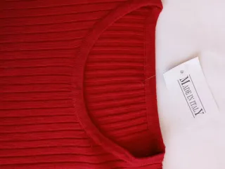 Camiseta de punto roja mujer