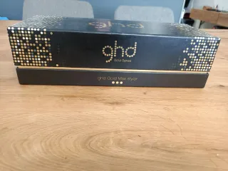 Plancha GHD Gold Max Styler Negra y Dorada